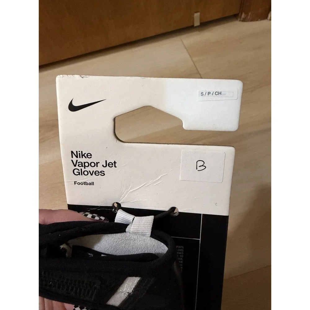 Nike Vapor Jet Football Receiver Gloves Adult Sz Small NEW Black